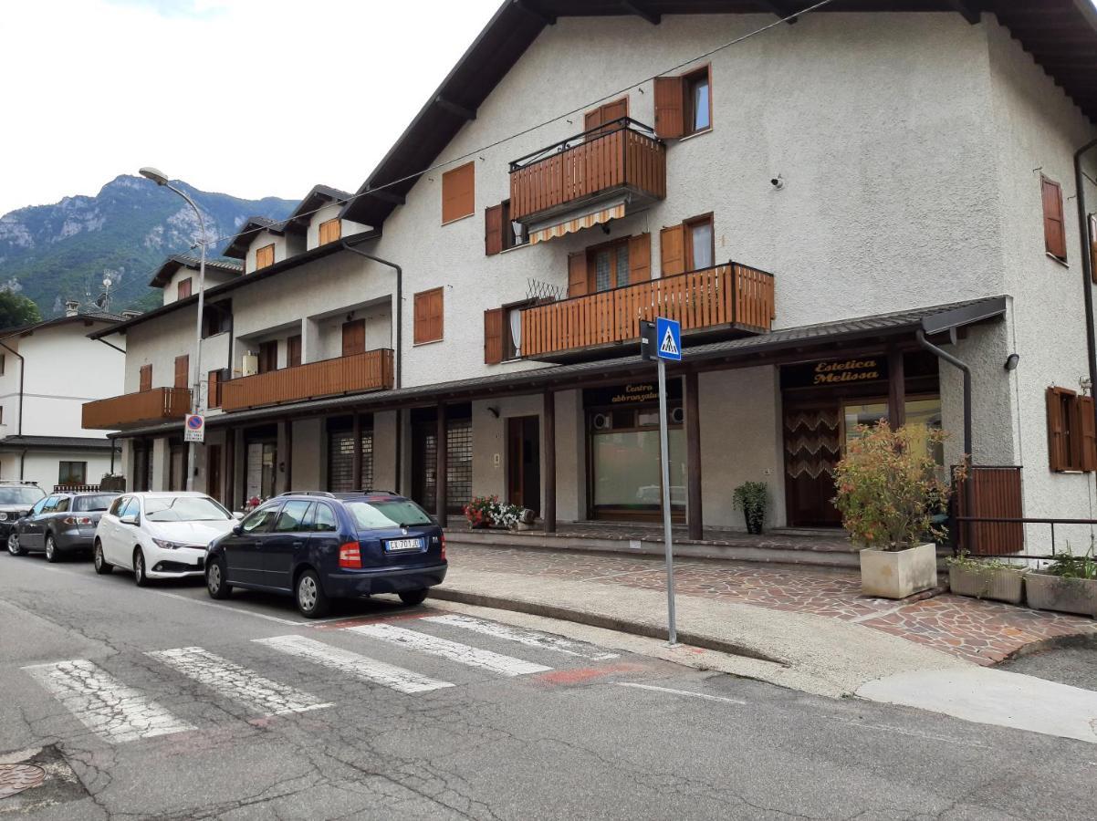 Bilocale a Piazza Brembana Apartment Exterior foto