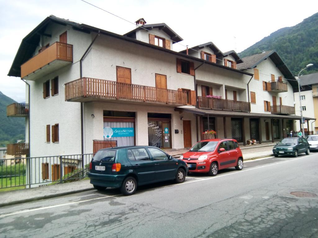 Bilocale a Piazza Brembana Apartment Exterior foto